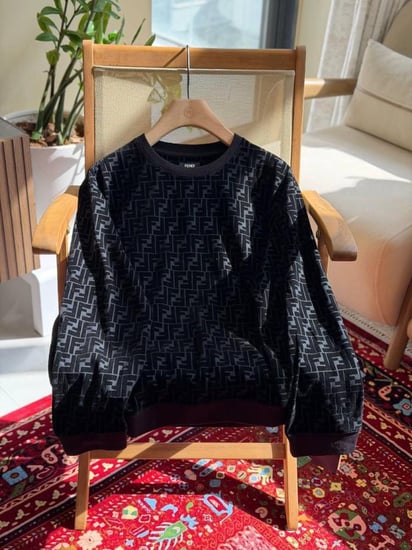 سويتشرت فيندي رجالي ياقة مستديرة بلون اسود نمط FF