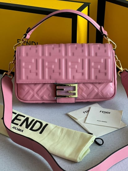 حقيبة فيندي كروس بينك