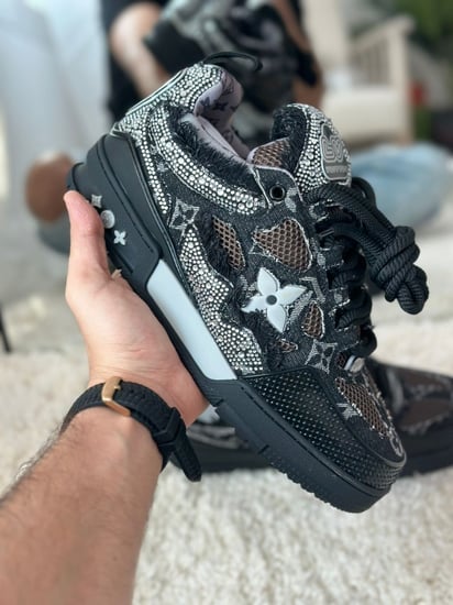 حذاء لويس فويتون