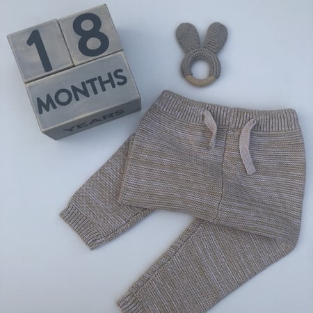 اطقم من الصوف المحبوك