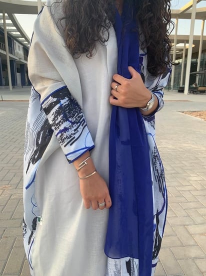 عبايات نسائية