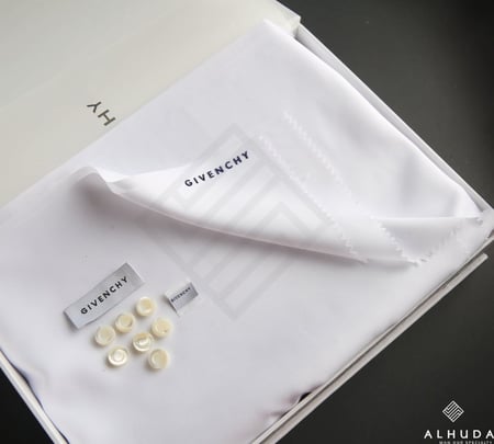 قماش جيفنشي ابيض