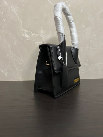 شنطه جاكيموس أسود