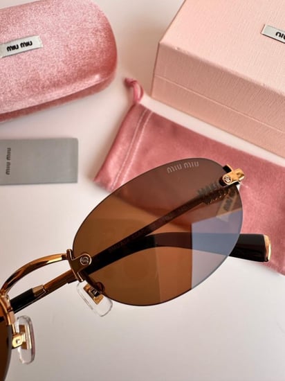 نظارة miumiu