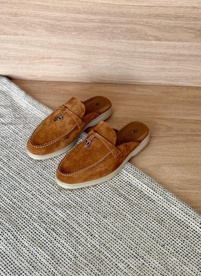 Loro Piana Suede Mules – Caramel