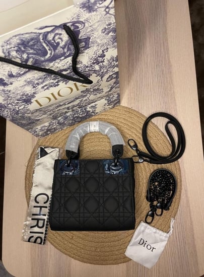 شنطه ديور أسود