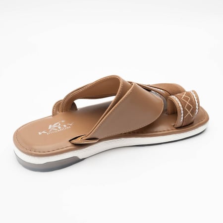 حذاء شرقي رجالي