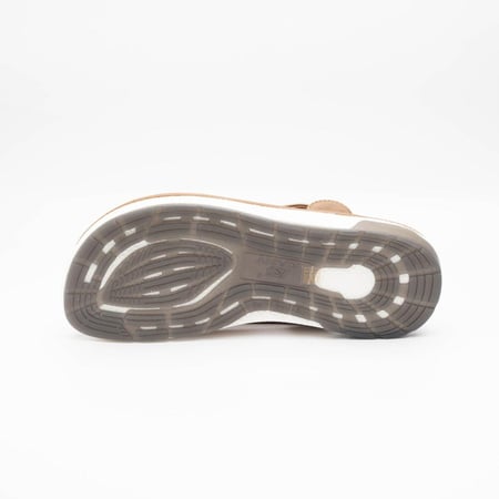 حذاء شرقي رجالي