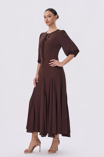 فستان ماكسي بني أنيق