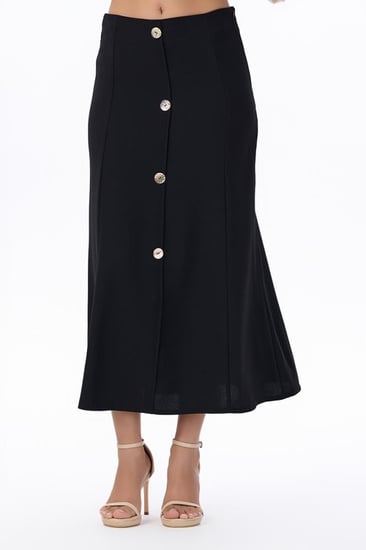 تنورة بأزار ذهبية