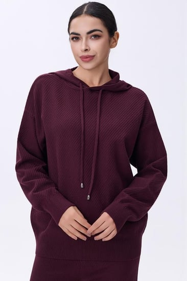 طقم قطني بلون عنابي داكن