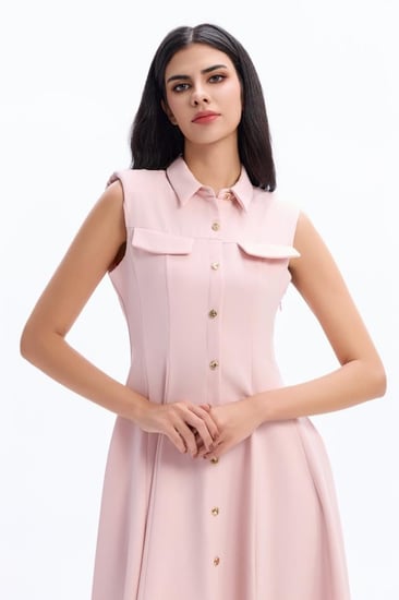 فستان كريب وردي بأزارير ذهبية