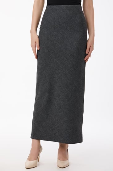 تنورة صوف ناعم