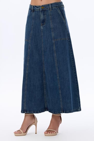 تنورة جينز واسعة بتفاصيل درزات