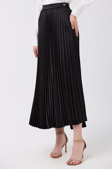 تنورة ستان بليسيه أسود