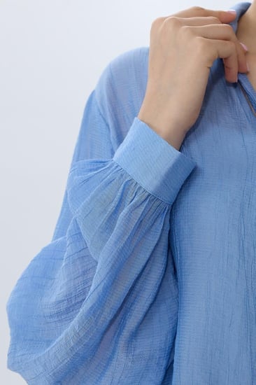 بلوزة ازرق فضفاضة