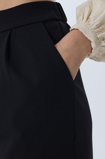 بنطلون أسود واسع نسائي بقصة أنيقة عالية الخصر | Prando
