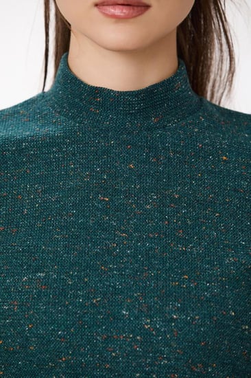 بلوزة صوف ناعم