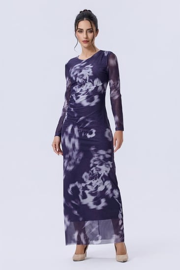 فستان بنفسجي طويل مطبع بأكمام طويلة
