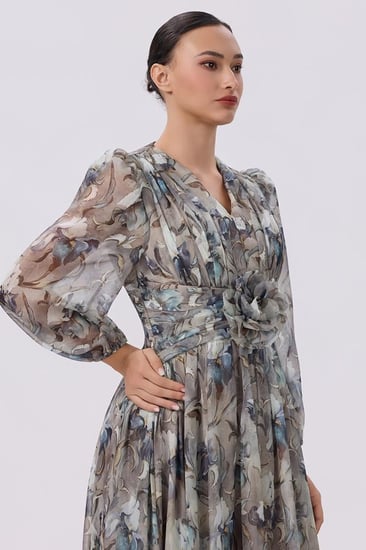 فستان بطبعة الزهور