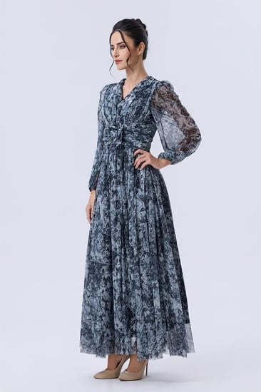 فستان طويل مطبع بشيفون شفاف وأكمام واسعة