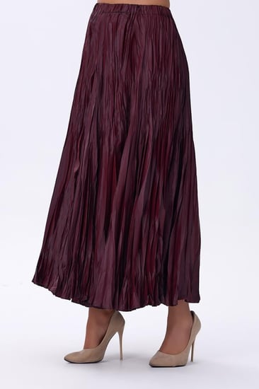 تنورة ماكسي بليسيه حريرية باللون العنابي