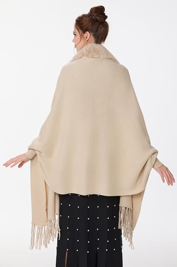 شال صوف مع فرو