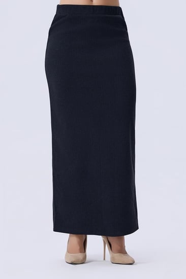 تنورة ضيقة سوداء شتوي