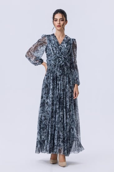 فستان طويل مطبع بشيفون شفاف وأكمام واسعة