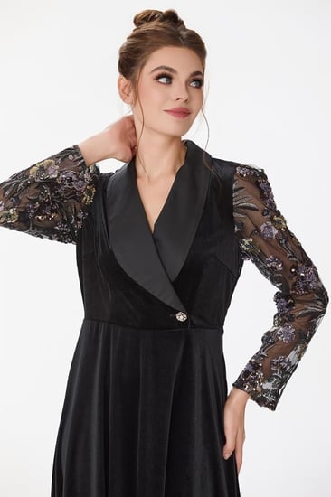 فستان مخمل بياقة ساتين