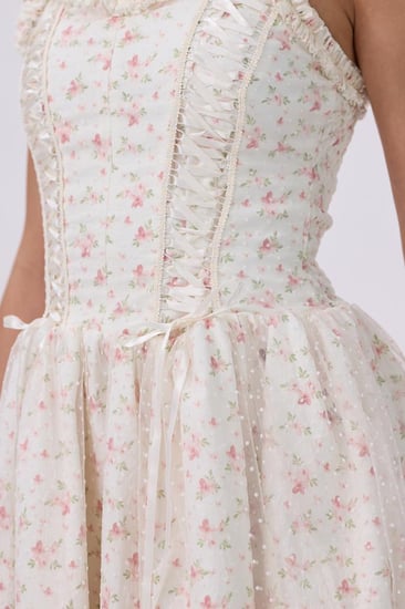 فستان سكري بنقشة الزهور