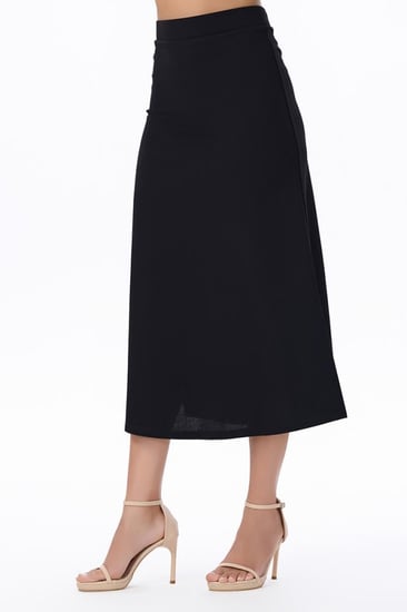 تنورة أسود ميدي