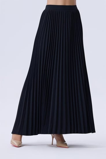 تنورة سوداء طويلة بليسيه بخصر عالي