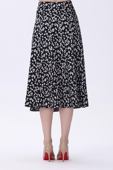 تنورة ميدي مطبوعة بنقشة ناعمة