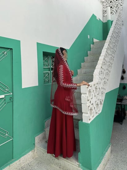 جلابية التأسيس سُهى نجد احمر .