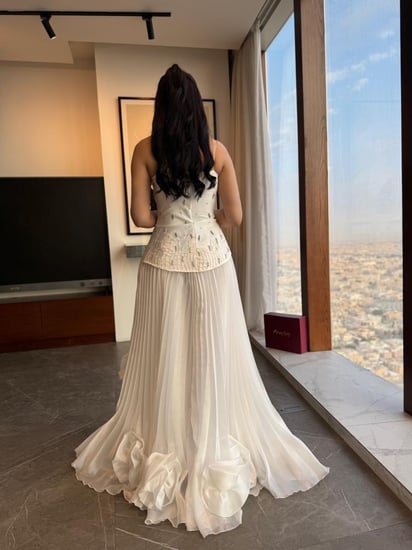 فستان سهره ابيض بكريستالات