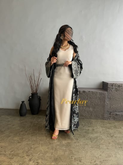 جلابية قطعتين بشت تطريز