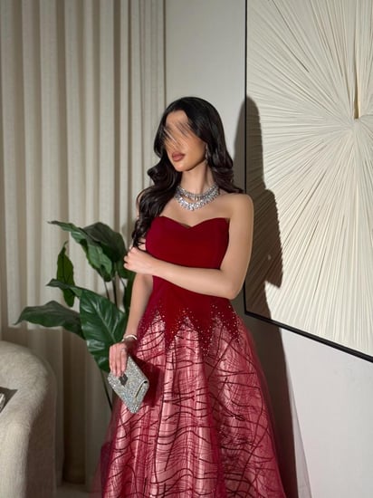 فستان بريق الياقوت