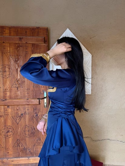 جلابية التأسيس ازرق وذهبي