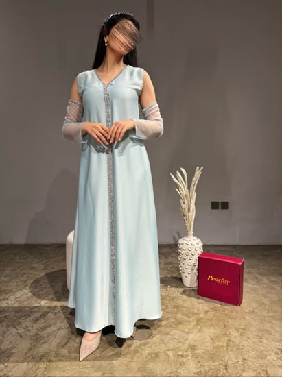 فستان سماوب باكمام منفصله شفافه