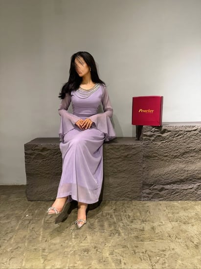 فستان كريستال بأكمام طويله