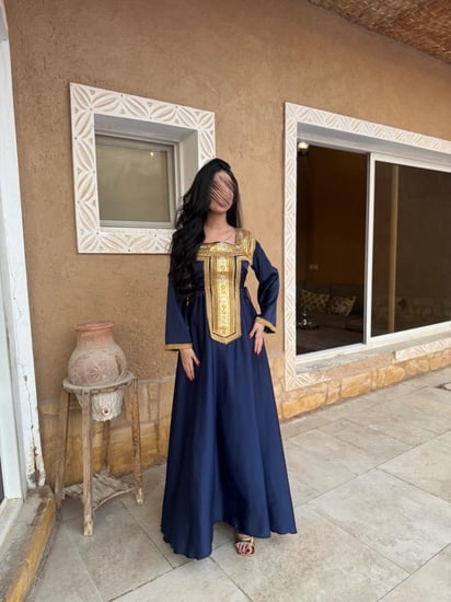 جلابية التأسيس الملكية – كحلي مطرّز بالذهبي