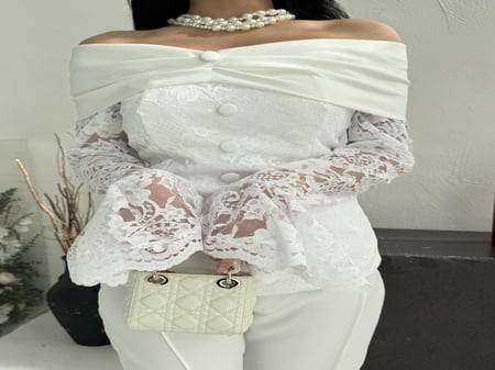 طقم كلاسي دانتيل ابيض