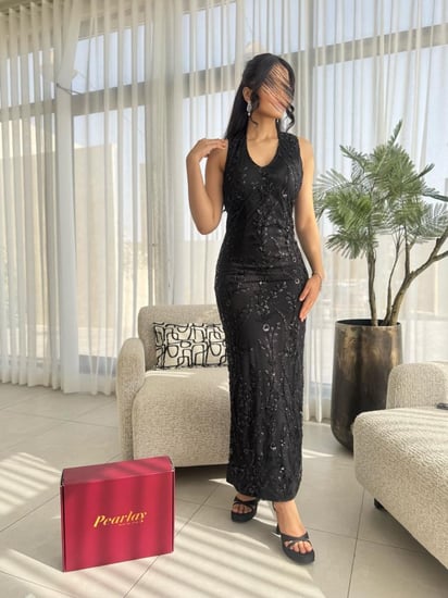 فستان نوار الأسود