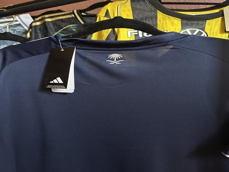 طقم النصر الكحلي 2026