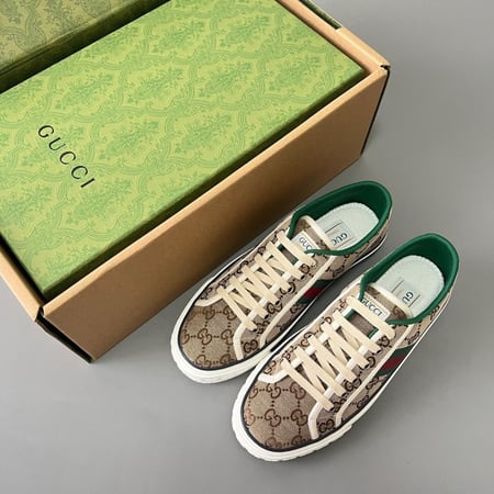 Gucci Tennis 1977 logo-embroidered canvas sneakers