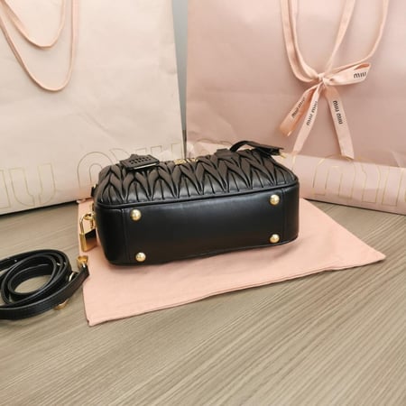 Miu Miu 24cm