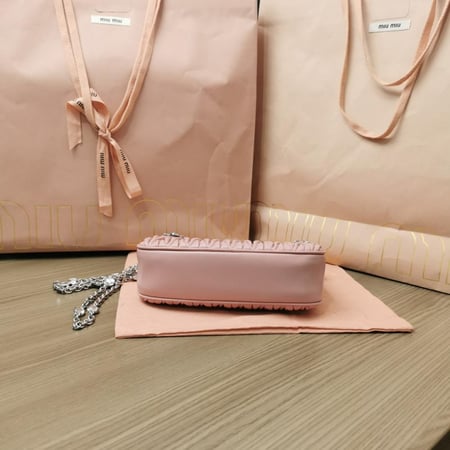 Miu Miu 21cm