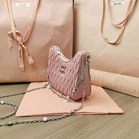 Miu Miu 21cm