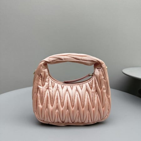 Miu Miu 20cm
